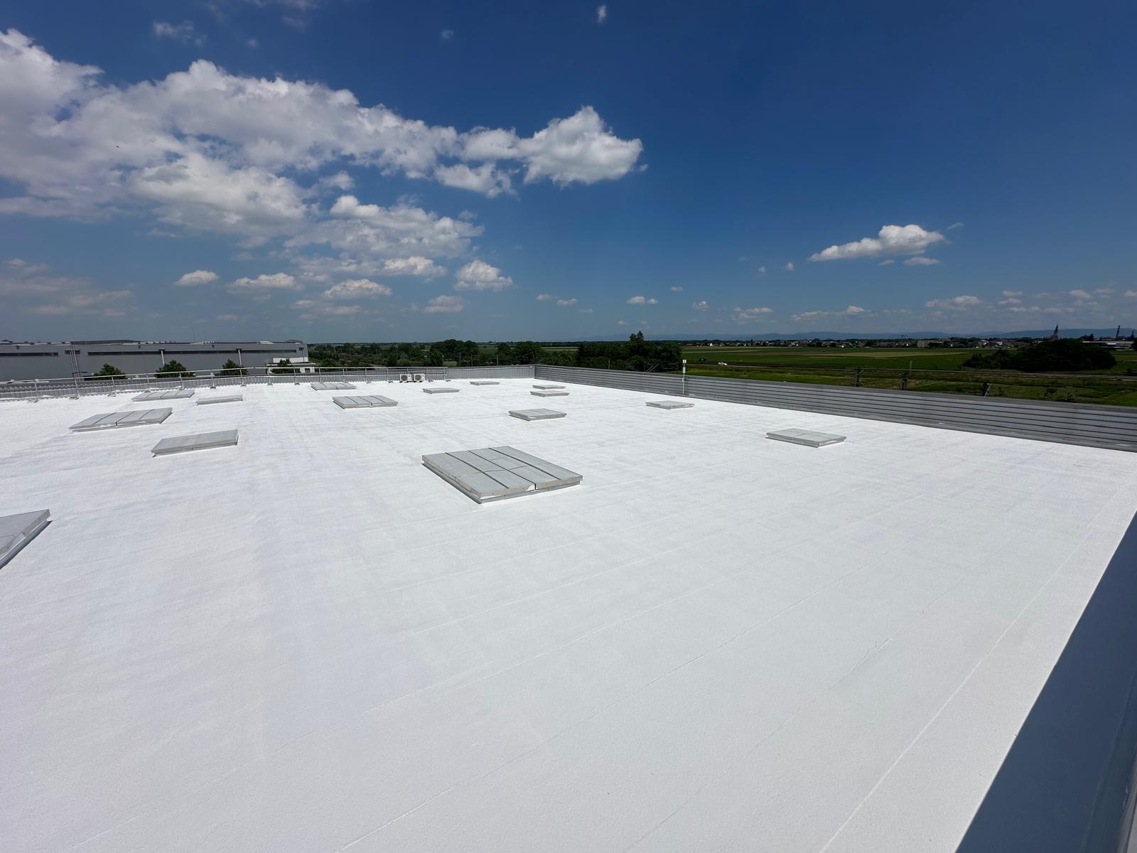 Chaleur en industrie : cool roofing et solution 2-en-1 étanchéité + cool roof | Thermoroof